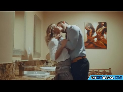 ❤️ Uma blonde obugaxayo ekuyenga endlini yangasese yomphakathi ❌ ku-zu.courseclass.ru ❌️❤